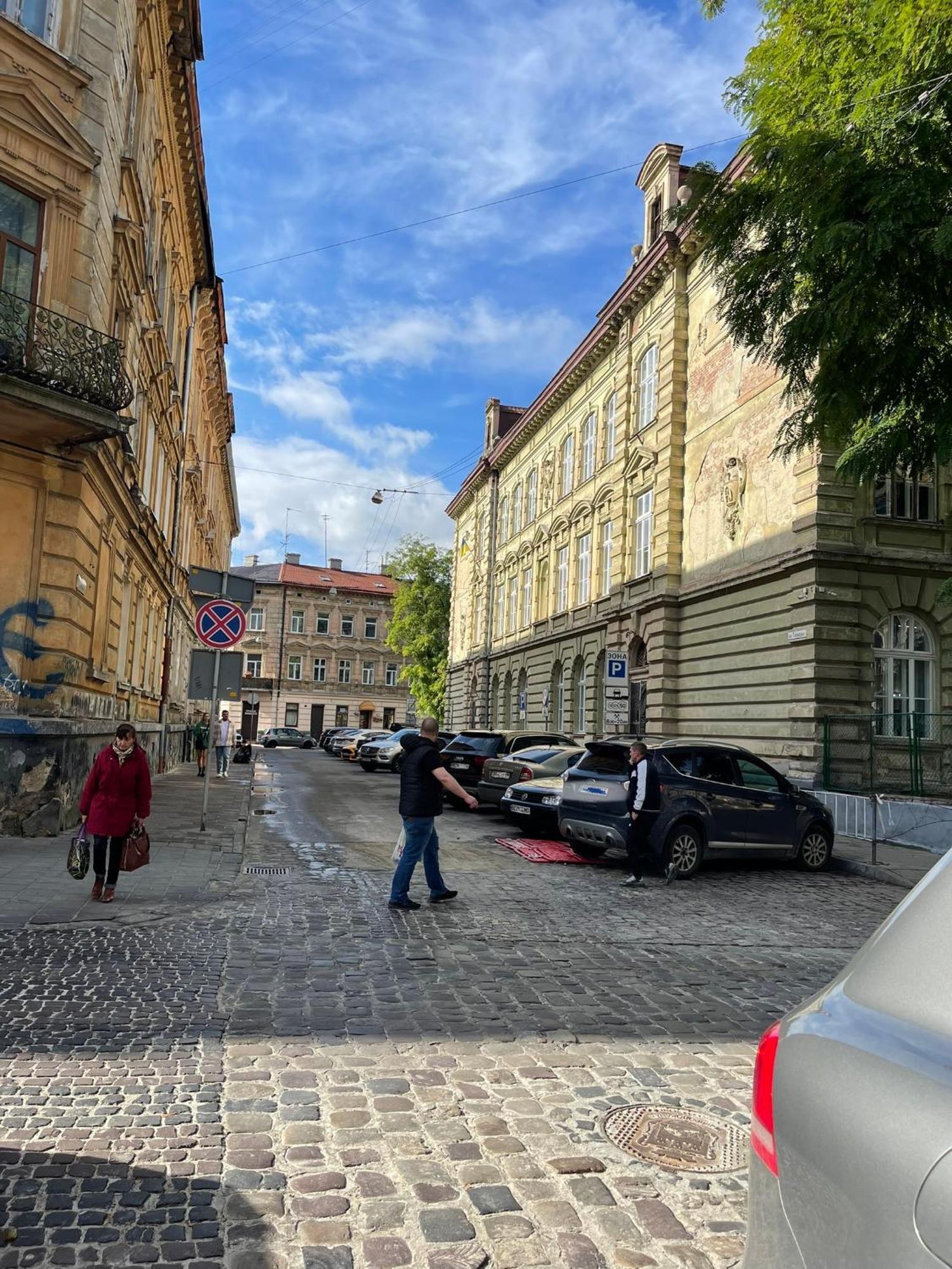Vintage Apartment Kotlyarska10 Lviv Exterior foto